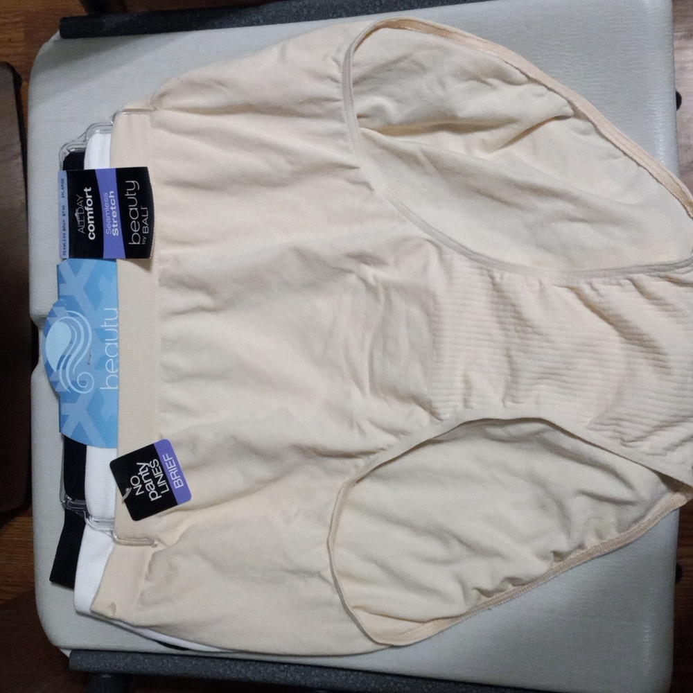 Beauty by Bali underwear